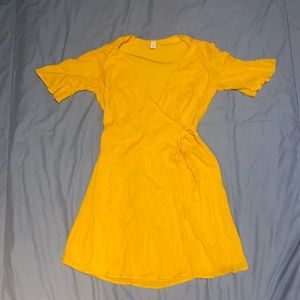 Old navy yellow summer vibe women’s dress